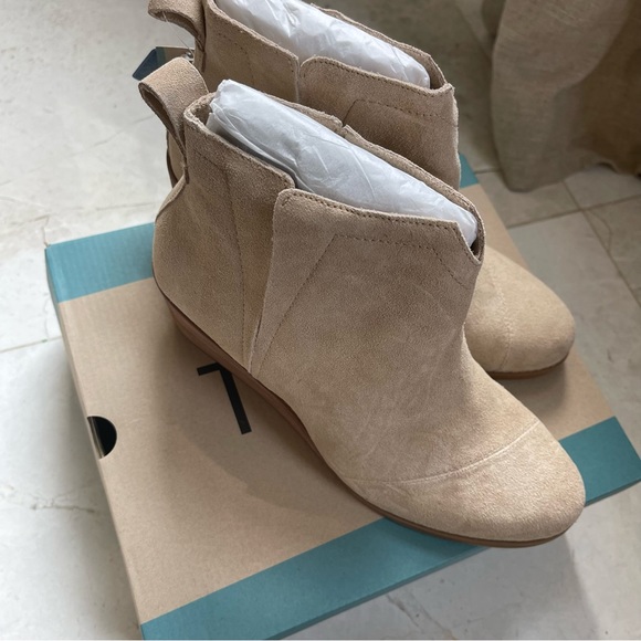 TOMS - Clare Oatmeal Suede Wedge Boot - Picture 2 of 10